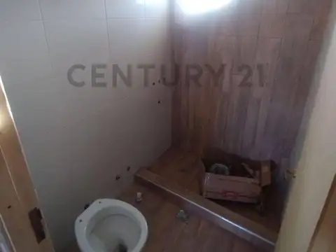 Buenos Vecinos 300, Piso 0