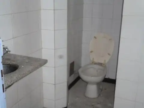 Local - Venta - Argentina, Capital Federal - VIAMONTE 2600