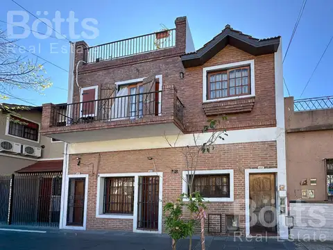 PH en Venta en Floresta Norte a Refaccionar