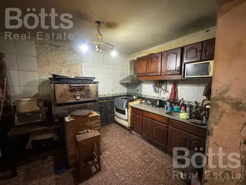 Depto Tipo Casa 5 ambientes con 1 baño