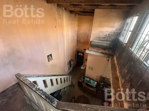 Depto Tipo Casa en Venta de 5 ambientes