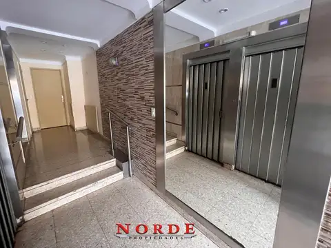 Av. Larrazabal  al 200