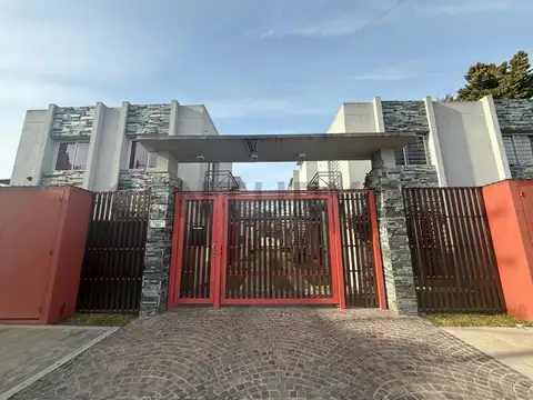 VENTA DEPARTAMENTO 2 AMBIENTES CON COCHERA APTO CREDITO