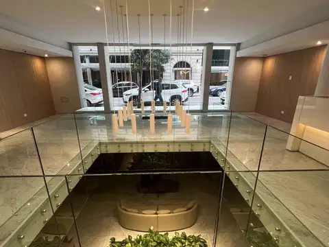 Edificio corporativo nuevo en Palermo Chico