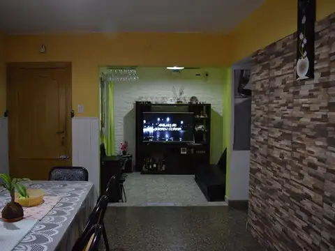 Casa 3 ambientes con 1 baño