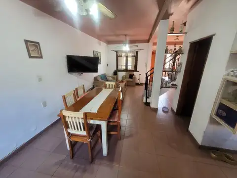 Depto Tipo Casa en Venta con 1 cocheras