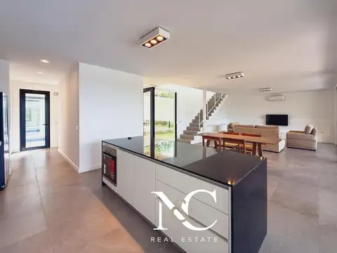 Casa en Venta en Costa Esmeralda, USD 295.000