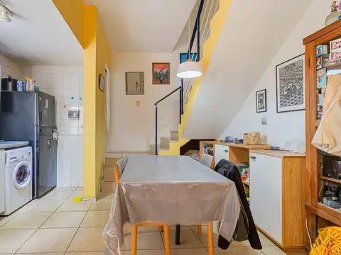 Depto Tipo Casa en Venta al Este