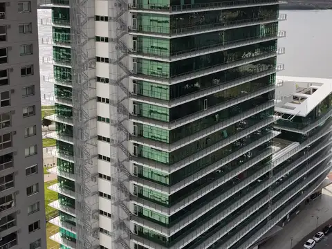 Oficina en Venta en Puerto Norte, USD 1