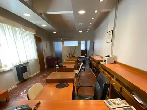 Excelente oficina en pleno centro