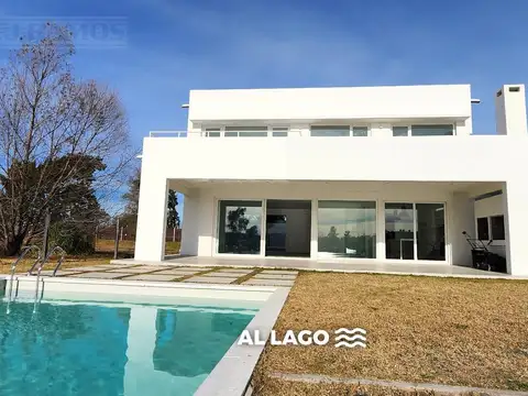 A ESTRENAR. LOTE A LAGUNA NOROESTE. CON GAS YA INSTALADO.