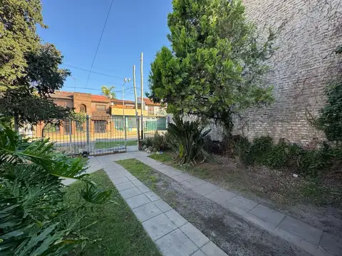 Casa en Venta con 5 cocheras