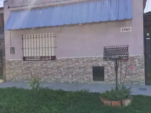 CASA EN VENTA APTO 2 FAMILIA