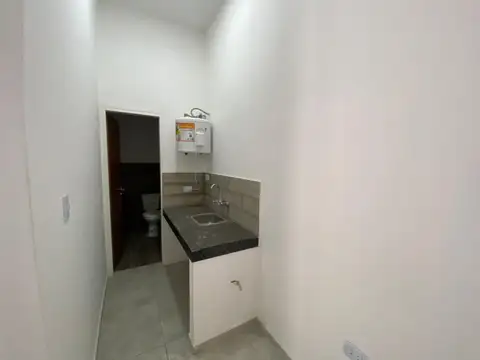 Local en Venta en Paso Del Rey, USD 89.000