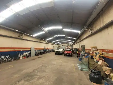 Galpon en Venta 10  mts Frente