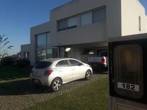 Casa en Venta en San Sebastian, USD 650.000