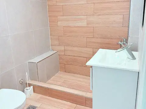 2 AMBIENTES RECICLADO A NUEVO  MUY LUMINOSO BAJAS EXPENSAS 