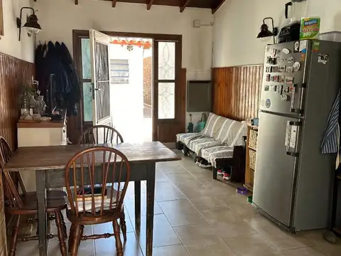 Depto Tipo Casa en Venta en Lomas De Zamora, USD 65.000