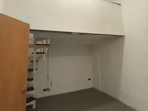 Local apto vivienda en alquiler Tucuman y S Martin