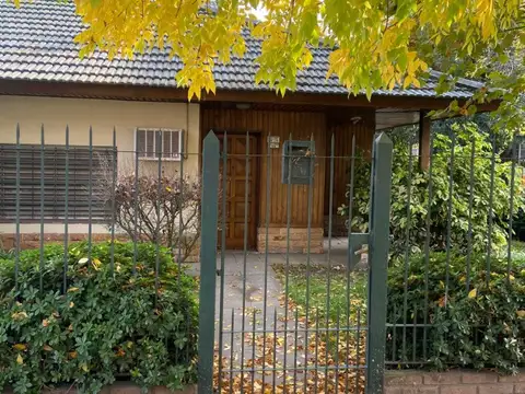 Nicolás Avellaneda 100