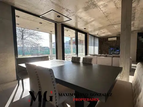 Casa en Venta en Countries y Barrios Cerrados en Ezeiza, USD 1.500.000