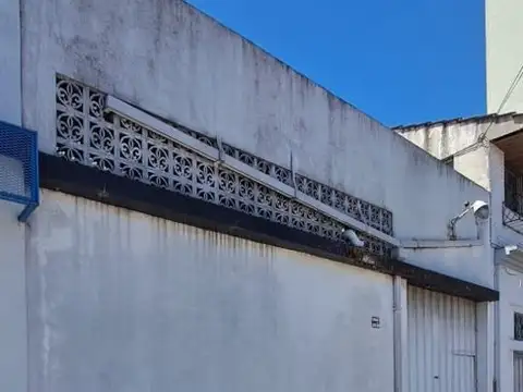 Galpon en Venta 8,66  mts Frente