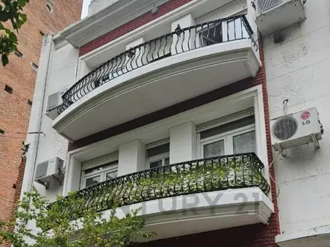 Departamento 2 ambientes en alquiler en Palermo Chico.