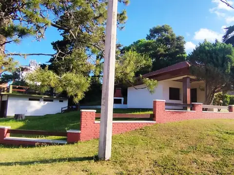 Vemta de casa 4 Amb cochera 3 autis amplio parque 200mts mar