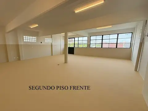 Oficina Monoambiente con 5 baños