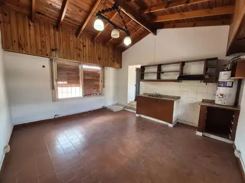 Depto Tipo Casa en Alquiler de 2 dormitorios