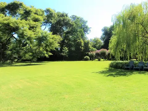 Terreno en Venta en Villa de Mayo, USD 290.000