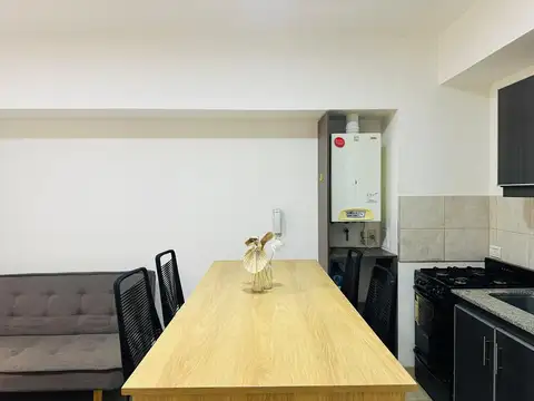 Zona Oeste. Av. Belgrano esq. Luis Burela 100