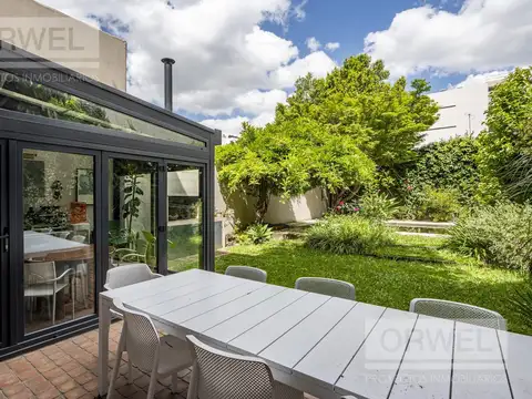 Casa 4 ambientes con 4 baños