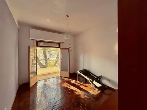 Depto Tipo Casa en Venta 76 años