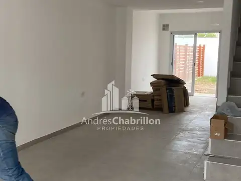 Casa en Venta con 1 cochera