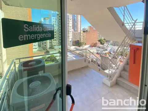 Oficina en Venta con 5 cocheras