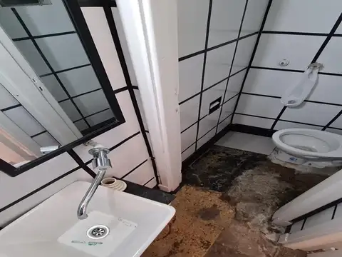 Local en Venta 35 años