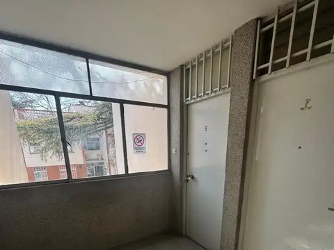 Departamento 5 ambientes con 1 baño