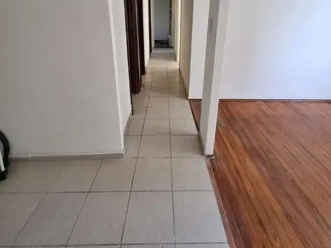 Departamento en Alquiler de 4 ambientes