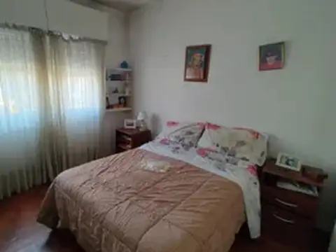 Depto Tipo Casa 3 ambientes con 2 baños