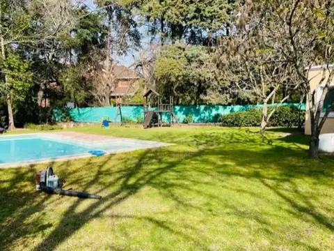 Highland Park C. C. 100