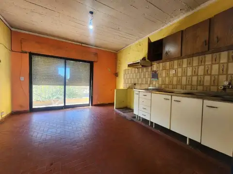 CASA EN PLANTA ALTA IDEAL INVERSIÓN. EN PH APTO CRÉDITO