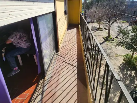 Depto Tipo Casa en Venta de 3 ambientes