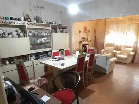 Casa en Venta en Castelar Sur, USD 120.000