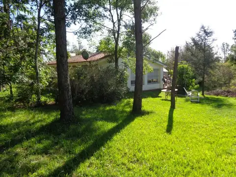 Casa 6 ambientes con 2 baños