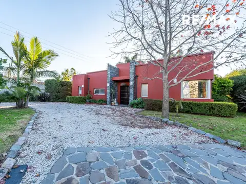 Avenida Patricias Argentinas 2000