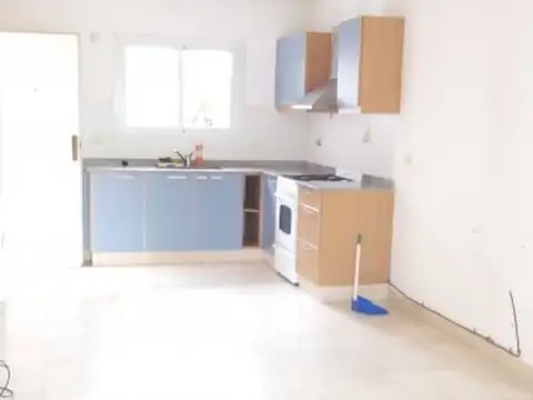 De Kay Nº1223 e/ Jorge