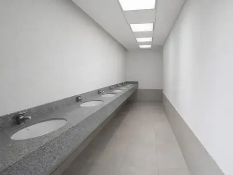 Oficina en Alquiler en Buena Vista - 41 Cocheras - P8