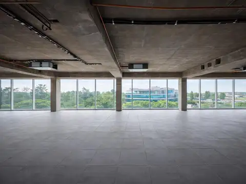 Oficina en Alquiler al Este