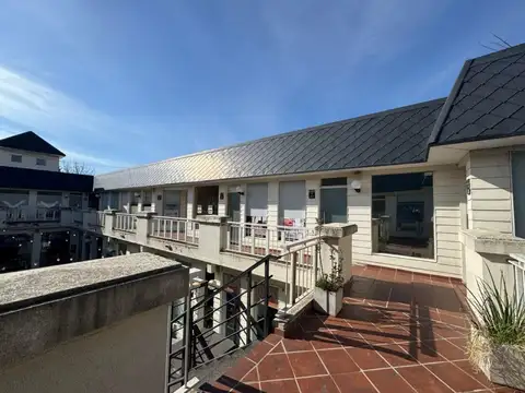 Local en Paseo Victoria, Funes